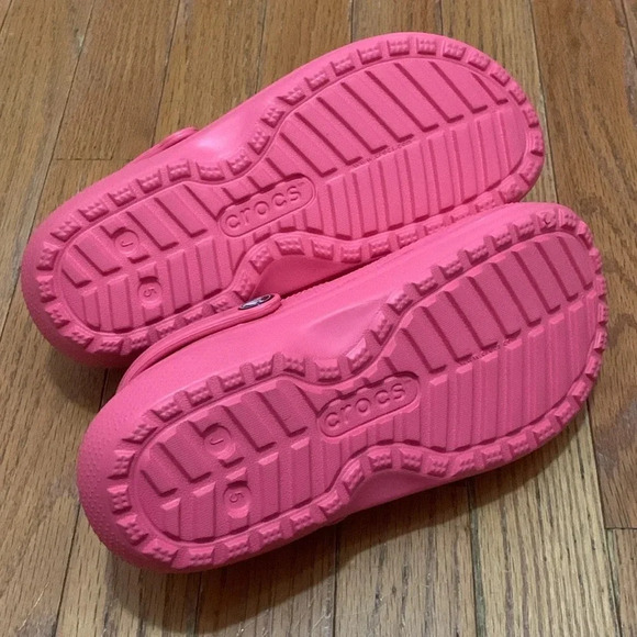 Girls Crocs Fuzzy Lined Pink Shoes Size 5 NEW WITHOUT TAGS - Picture 7 of 8